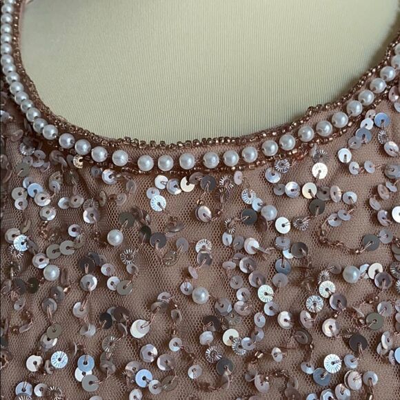 Adrianna Papell Flutter Sleeve Dress - Picture 7 of 11